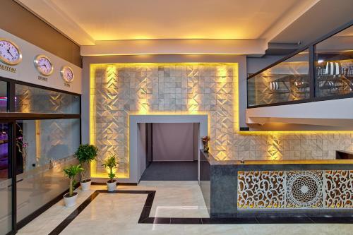 The Bold Hotel - image 2