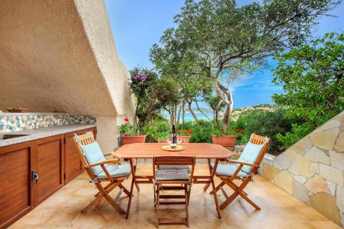  Casa Azzurra Vista Mare, Unterkunft in Santa Teresa Gallura