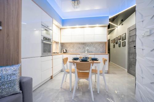 NEW Apartament VIP BLUE Warszawa+PARKING