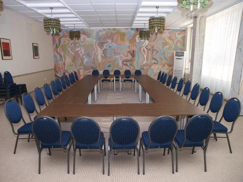 Rovno Hotel - image 12