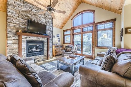 Slopeside Luxury Villa #136 With Fantastic Ski Views - 500 Dollars Of FREE Activities & Equipment Rentals Daily - Winter Park