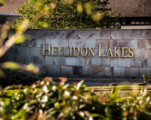 Hellidon Lakes Hotel - Photo 3 of 42