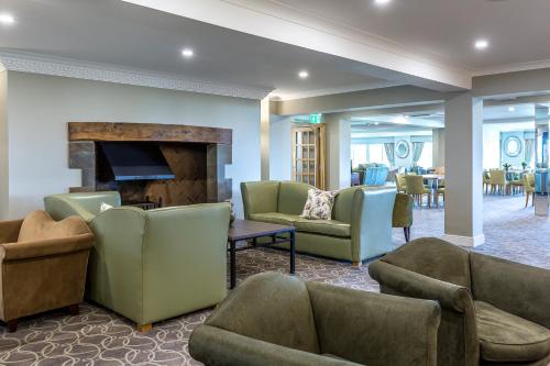 Hellidon Lakes Hotel - image 2