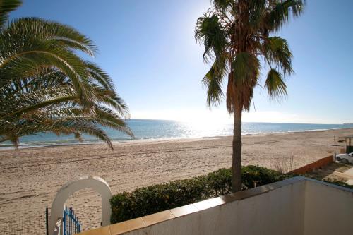 Strand, Casas Blancas 39 in Parque de Montroig