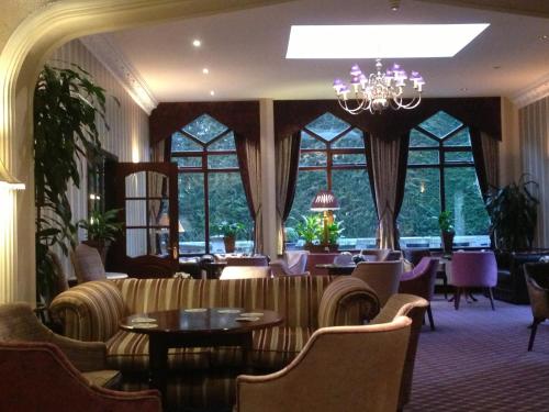 酒吧/高級酒吧, 奧克伍德大廳酒店 (Oakwood Hall Hotel) in 賓格利