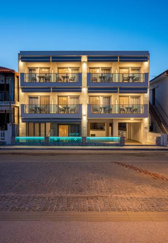 Privilege Luxury Living in Sarti