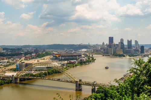 Frontdesk Aria Cultural District Lofts Downtown Pittsburgh - image 5