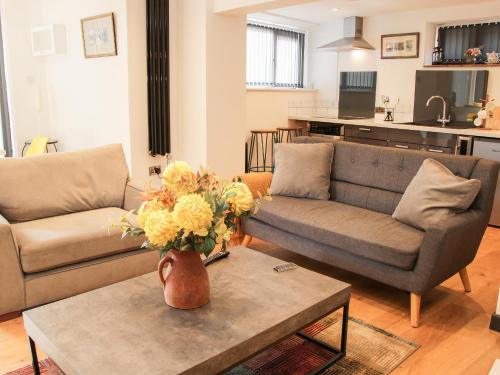 Bank House Barn - image 6