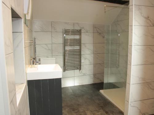 Bank House Barn - image 10