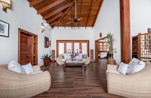 Combo of Two Luxurious Villas for a Big Company with Private Pools & Jacuzzi