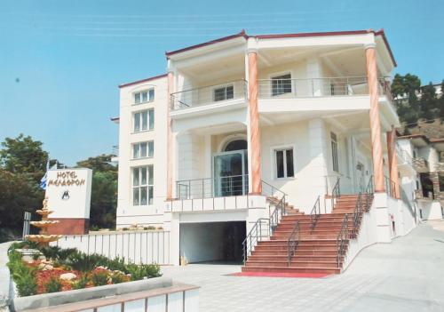 . Hotel Melastron