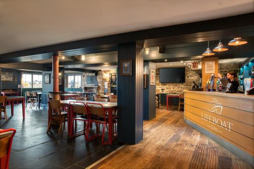 Lifeboat Inn - image 3