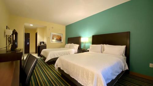 Holiday Inn Express Hotel & Suites Orlando East-UCF Area, an IHG Hotel