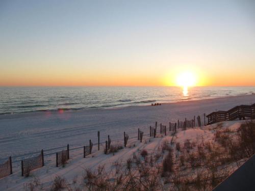 Summer Breeze Condominium 110 - image 14
