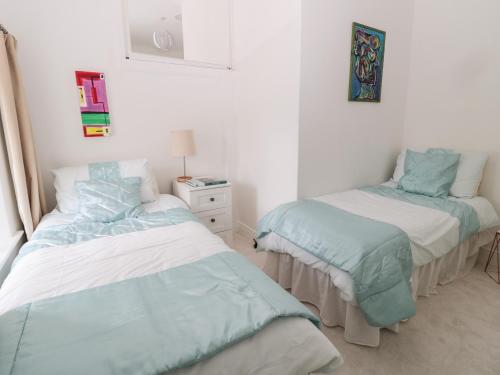 1A Chantry Place - image 11