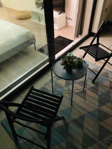 Apartement Blanc Harfa design - image 10