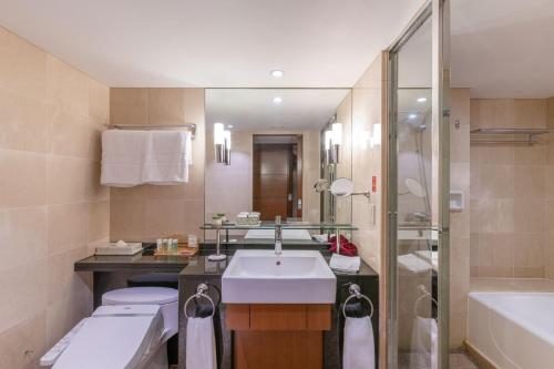 room detail thumbnail 2