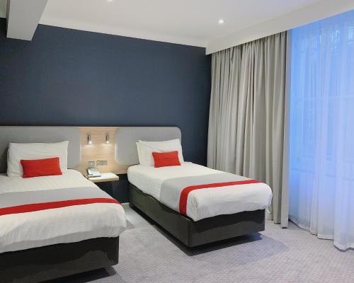 Holiday Inn Express London - Victoria by IHG