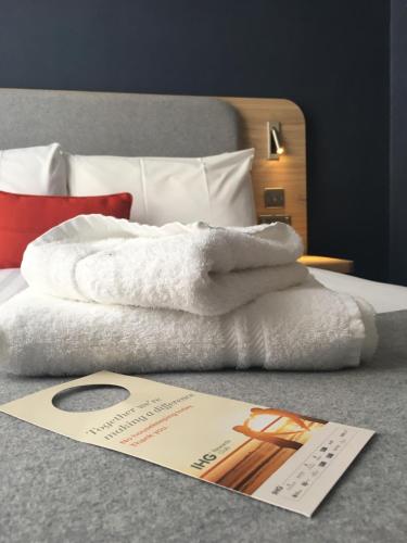 Holiday Inn Express London - Victoria by IHG