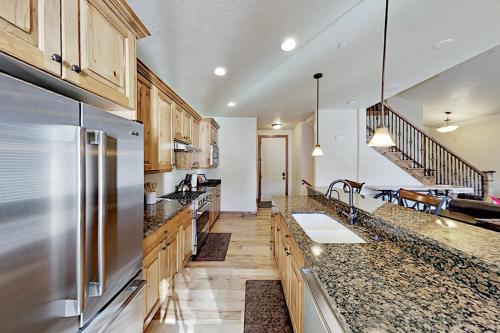 Shores at Stillwater Retreat - Near Deer Valley townhouse - image 7