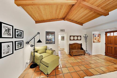 Tahquitz Getaway - Private Pool & Outdoor Kitchen home - image 3