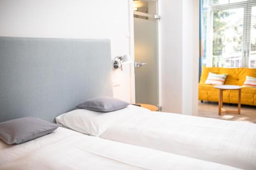 Seehotel Hubertushof – Velden, CA