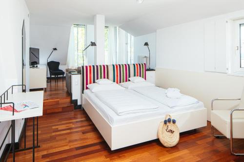 Seehotel Hubertushof – Velden, CA