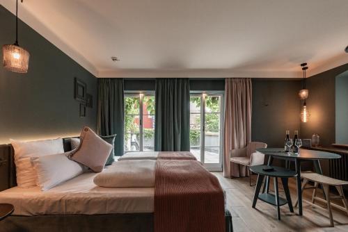 Book the Suite Suite