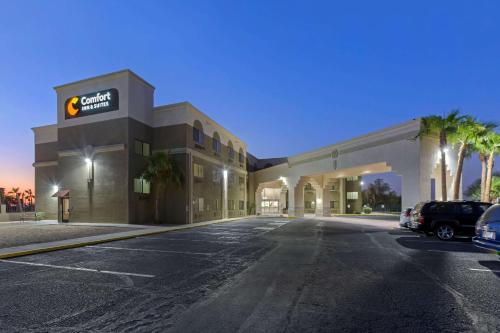 Comfort Inn & Suites Surprise Near Sun City West