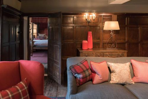 The Lygon Arms Hotel - image 3