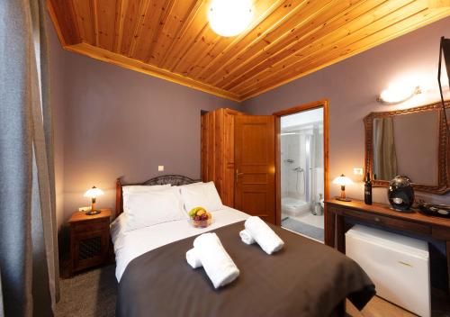 Stone Suites by White Hills - image 12