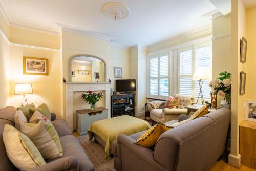 Charming Victorian Family Home In Wimbledon, Merton, London