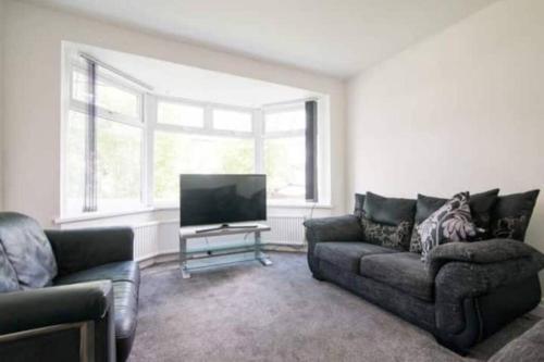 4 Bedroom House Next To City Centre, Prestwich, Greater Manchester