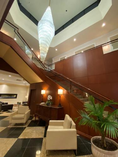 Lobi, Hotel Universel Montreal near The Montreal Tower / La Tour de Montreal