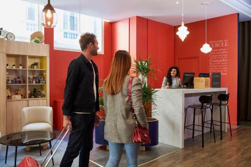 ล็อบบี้, อดาจิโอ โมนาโค ปาแล โจเซฟิน อพาร์ตโฮเต็ล (Adagio Monaco Palais Josephine Aparthotel) in โบโซเลย์