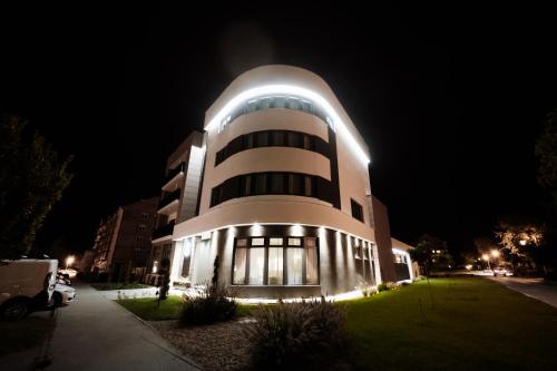 Buitenkant, Hotel Barcode Wellness & Spa in Sombor