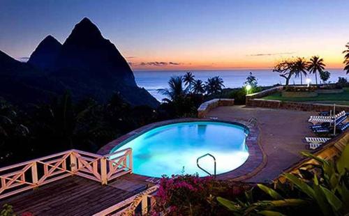 สระว่ายน้ำ, La Haut Resort in เบลเวเดียร์