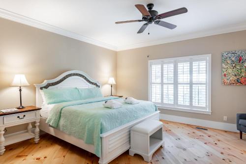 114 W Huron - Sand Castle - Saltwater Pool - Heated upon request - image 2