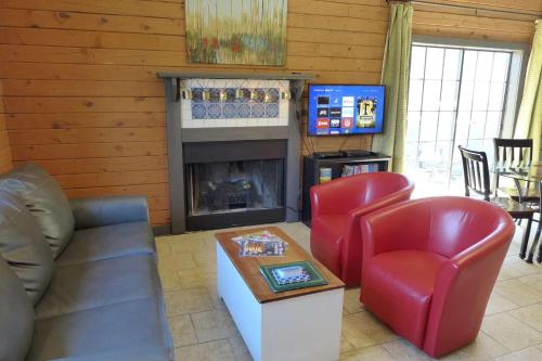 Woods End 2BDR Cabin - image 2