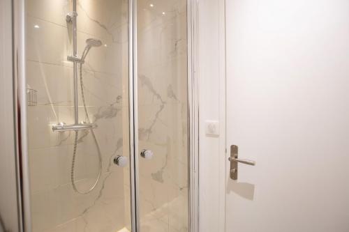 GuestReady - Bright and Comfy Home very close to Eiffel Tower!