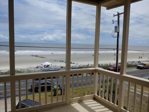 1508 E Ashley - Paradise on the Washout - Oceanfront, Folly Beach (foto 6)