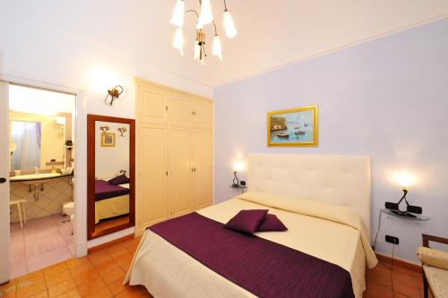 Deluxe Triple Room with Sea View