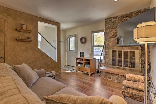 Cozy Mtn Hideaway 4 Mi to Winter Park Resort - image 4