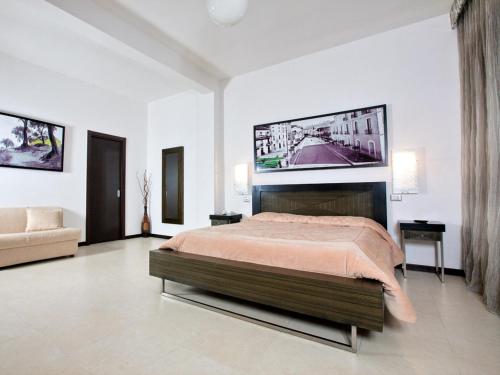 1 queen bed