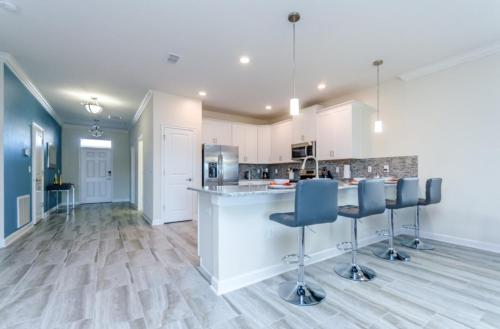 Vacation Homes with Multiple Rooms Nearby thumb 2