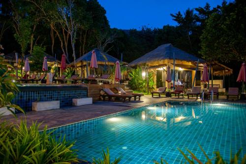 LaLaanta Hideaway Resort - Tap to explore photos