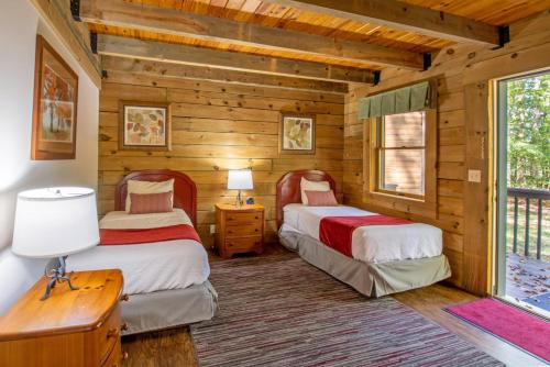 Wilderness Presidential Resort in Fredericksburg városközpont