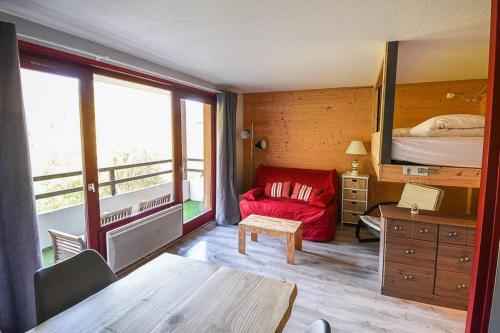 Le Relai S31 - Grand et lumineux studio avec coin montagne 4-6 pers, tout équipé, avec WIFI, à 30m des pistes avec un grand balcon, DRAPS NON COMPRIS