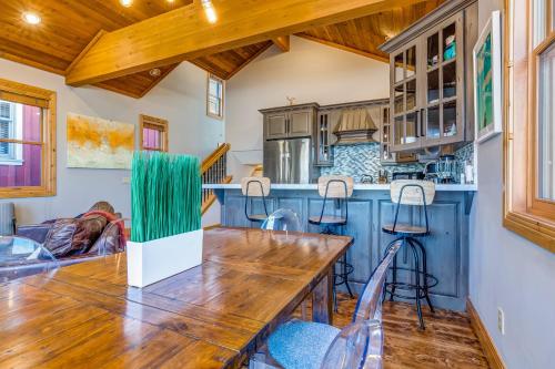 1226 Lowell - image 2
