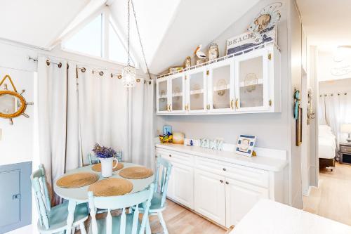 Long Island Village Unit 659 Island Breeze - image 3